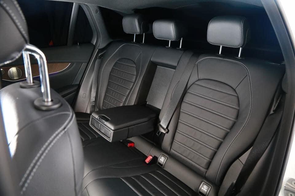 Ghế ngồi cao cấp thoải mái: GLC 200