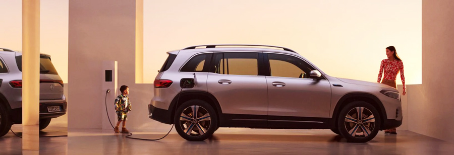 Bảy chỗ ngồi, không gian kỳ diệu: EQB mới